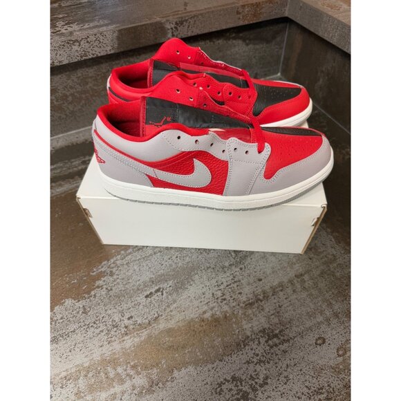 Women's Jordan 1 Low SE Homage Split Gym Red Cement Grey Size 10- DR0502-600 - Picture 4 of 10